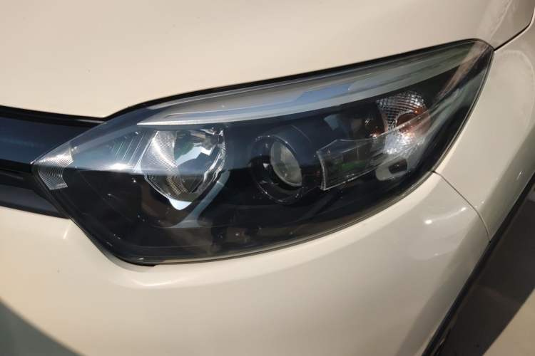 Used Renault Captur 2015 1.2T Automatic Standard Edition Left Front Headlight