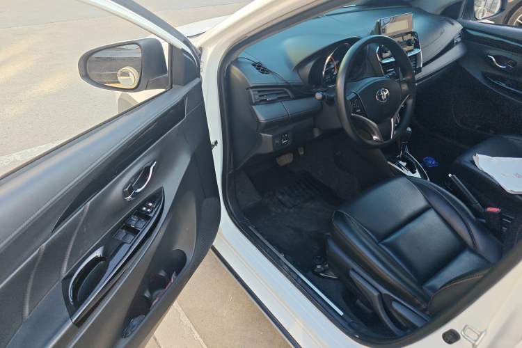 Used Toyota YARiS L Zhi Xuan 2022 X-Trail 1.5L CVT Luxury PLUS Edition Driver Seat