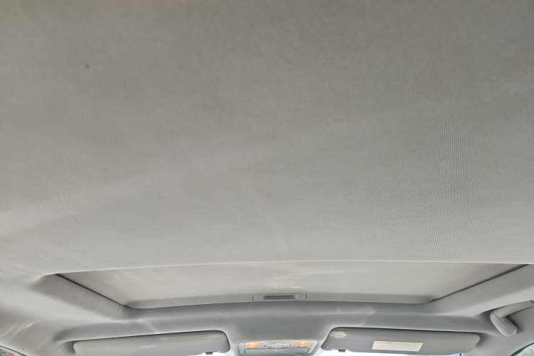 Used Changan Raeton 2014 1.8T Automatic Prestige Anniversary Edition China IV Standard
