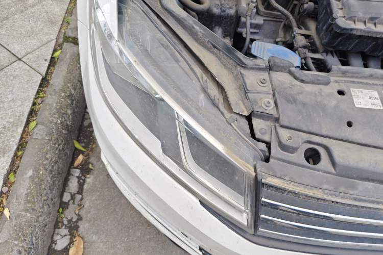 Used Volkswagen Santana 2016 1.6L Manual Comfort Edition Right Front Headlight