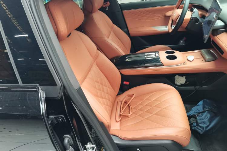 Used Deepal S07 2023 200Max Range-Extended Version
