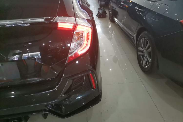 Used Honda Civic 2021 HATCHBACK 220TURBO Manual Driving Pleasure Control
