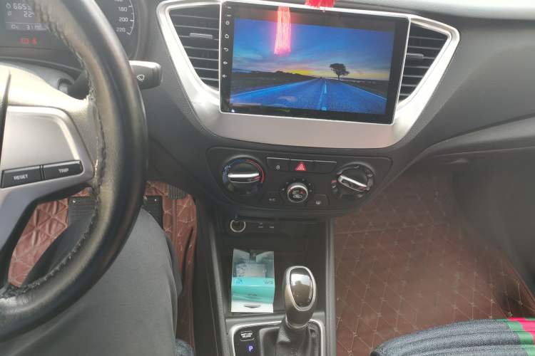 Used Hyundai Verna (new generation) 2016 1.4L Automatic Cool Edition GLS
