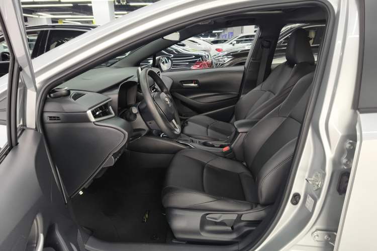 Used Toyota Levin 2021 185T CVT Luxury Edition Left Front Seat