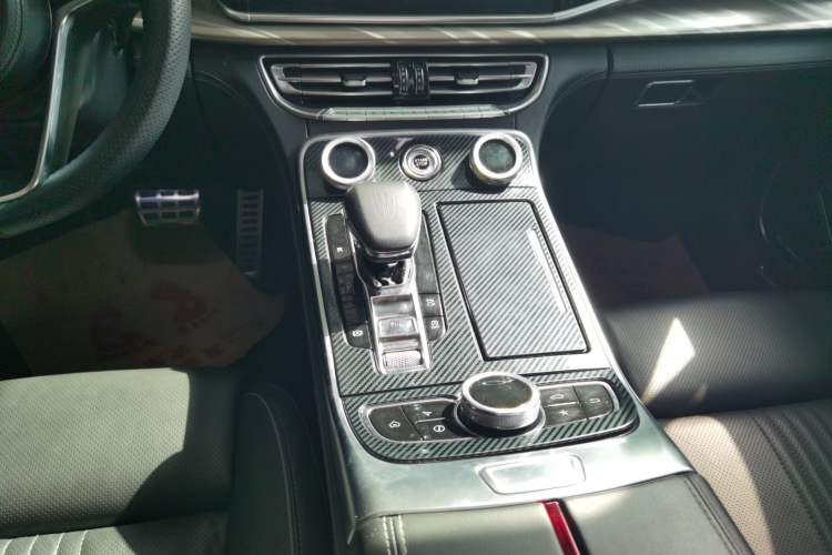 Used Hongqi H9 2020 2.0T Smart Connect Flagship Edition Gear Lever