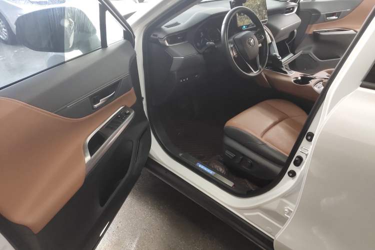 Used Toyota Venza 2023 2.0L CVT Two-Wheel Drive Prestige Version
