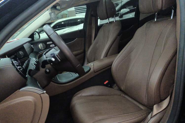 Used Mercedes-Benz E-Class 2023 Updated E 300 L Luxury Edition
