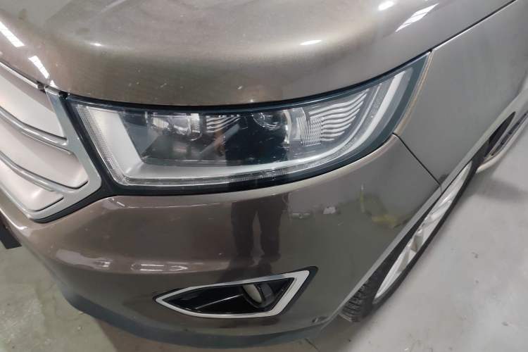 Used Ford Edge 2015 2.0T GTDi Four-Wheel Drive Prestige Model
