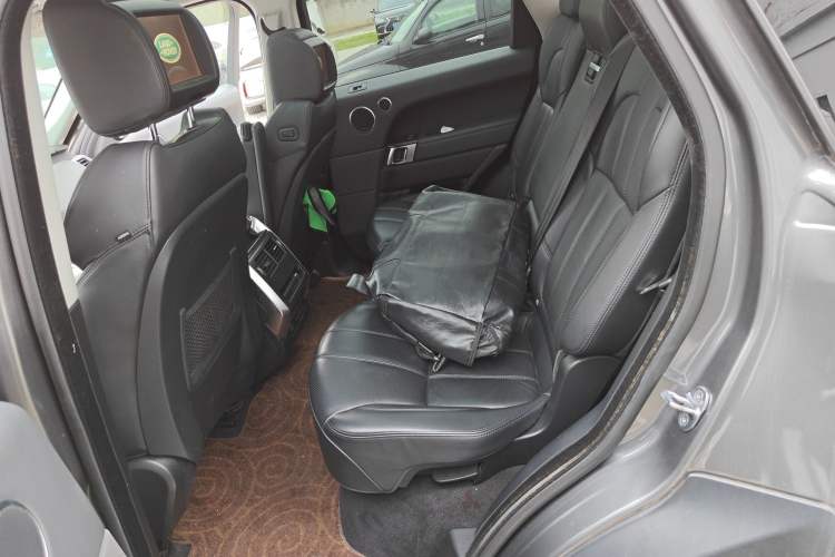 Used Land Rover Range Sport 2014 3.0 SC V6 HSE DYNAMIC Left Rear Seat