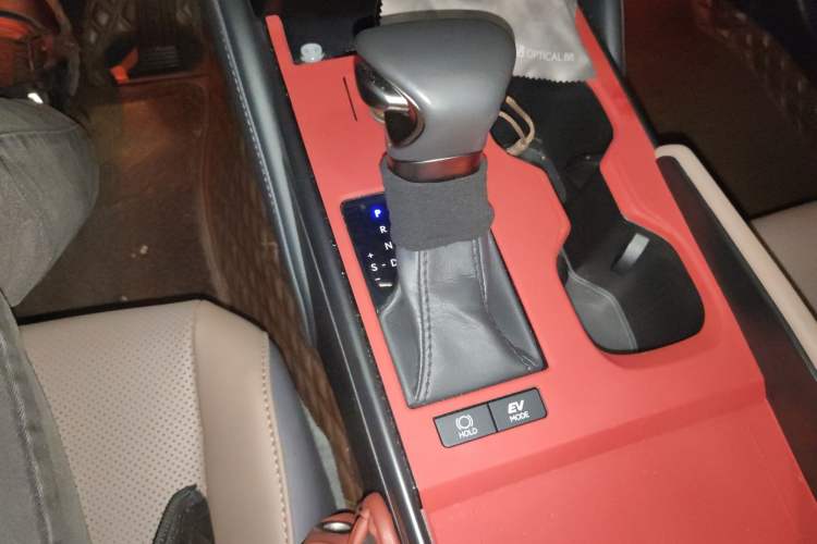 Used Lexus ES 2022 300h Excellence Edition
