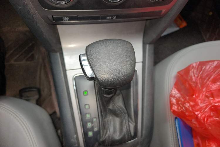 Used Skoda Octavia 2012 1.6L Automatic Yijun Edition