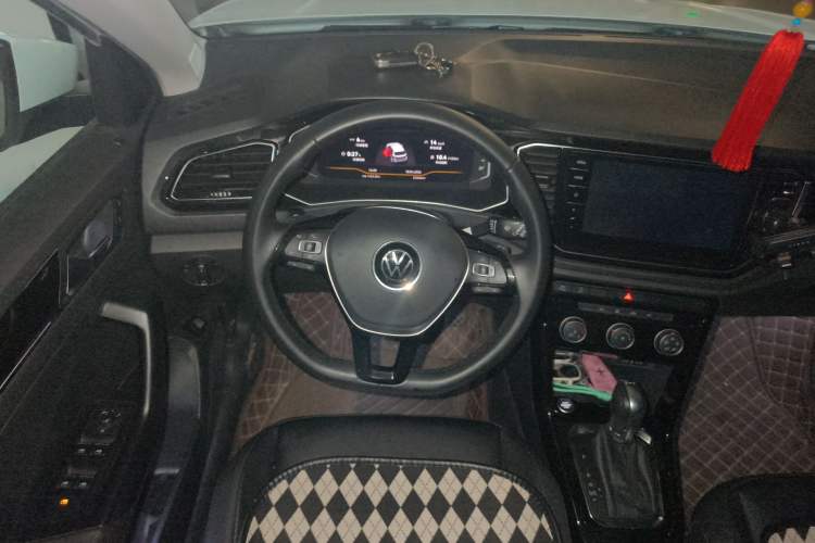 Used Volkswagen T-ROC 2021 280TSI DSG Two-Wheel Drive Comfort Connect Edition
