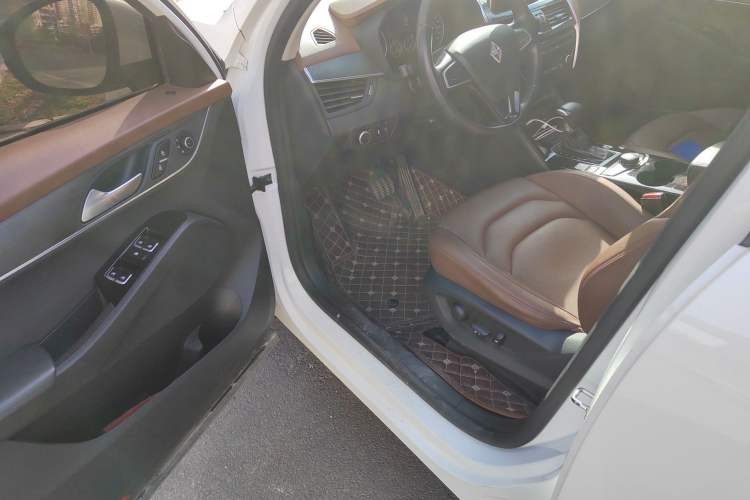 Used BORGWARD BX5 2017 20TGDI Automatic Two-Wheel Drive Pioneer Edition
