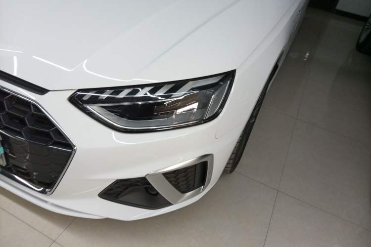 Used Audi A4L 2023 40 TFSI Fashion Dynamic Model
