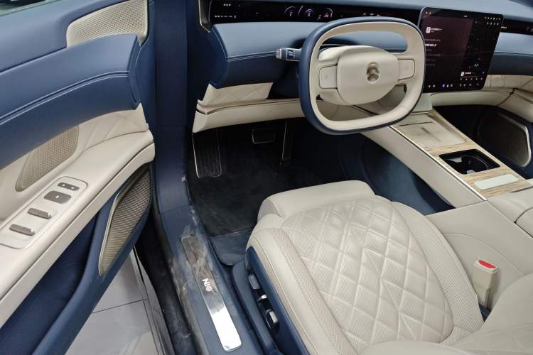 Used Nio ET9 2025 100kWh Signature Edition Driver Seat