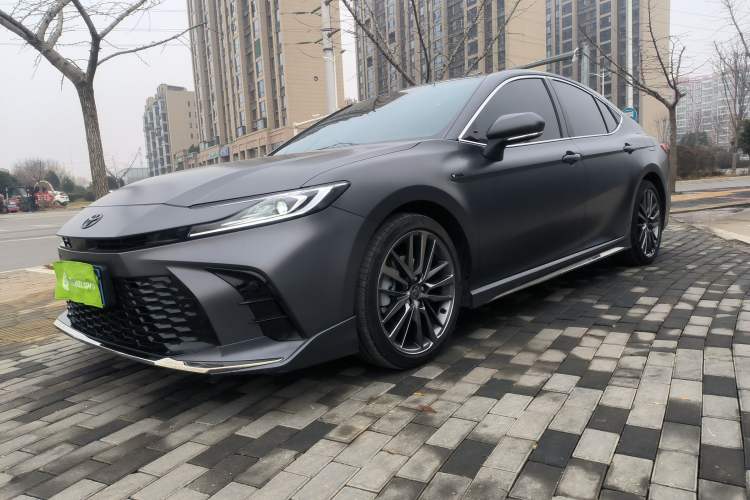 Used Toyota Camry 2025 Dual-Motor 2.0 HXS Glory Edition