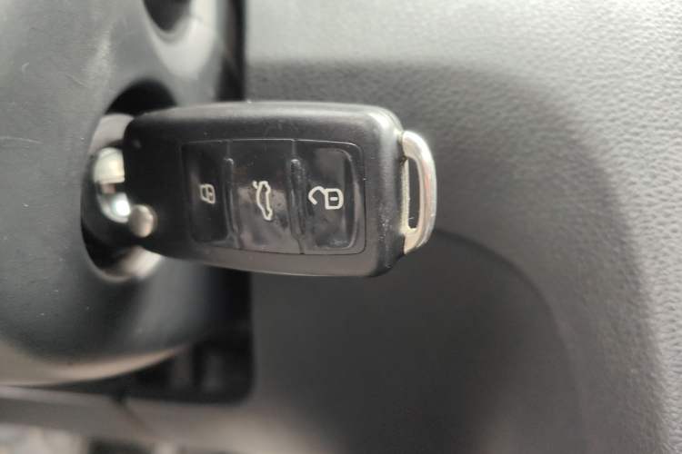 Used Volkswagen Bora 2014 1.6L Manual Comfort Model