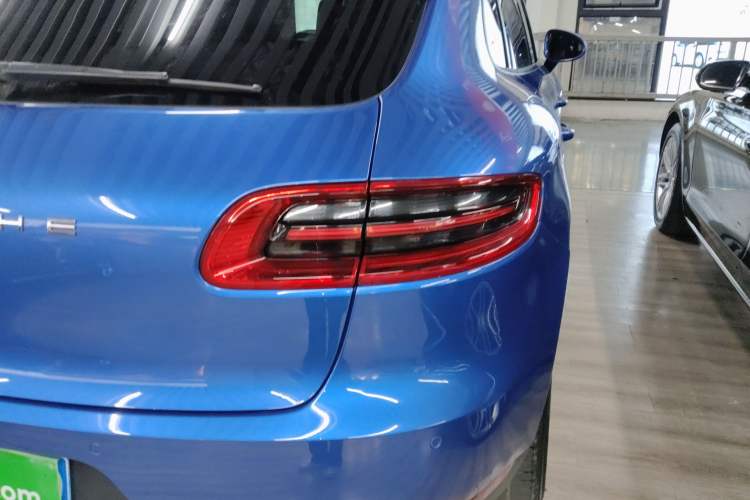 Used Porsche Macan 2014 Macan 2.0T Right Rear Taillight