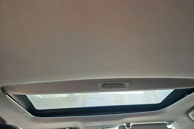 Used Honda Civic 2016 1.8L Automatic Comfort Version Headliner