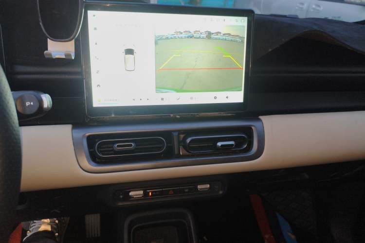 Used Wuling Bingo PLUS 2024 330 km Range Five-Seater Version