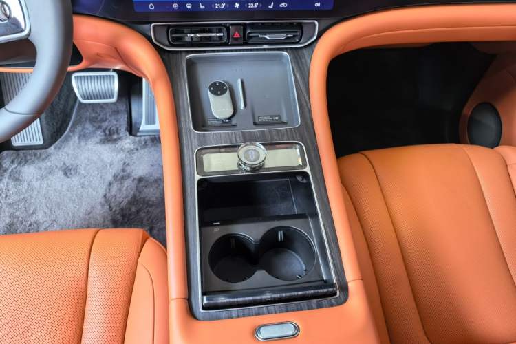 Used Hima AITO M9 2024 Range-Extended Ultra Version 42 kWh 6-Seater Model Gear Lever