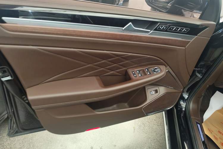 Used Volkswagen Phideon 2021 380TSI Prestige Edition Interior 7