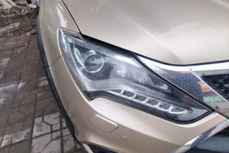 Used BYD Tang New Energy 2015 2.0T Four-Wheel-Drive Flagship Model