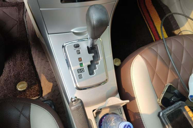 Used Toyota Corolla 2011 1.8L CVT GL-i Gear Lever