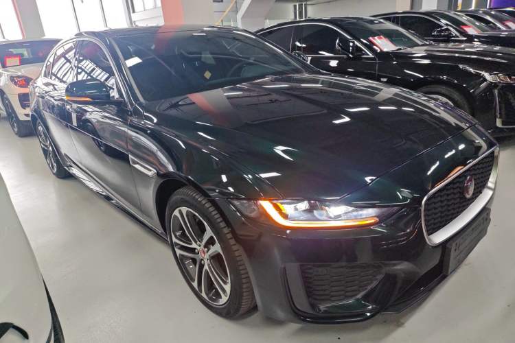 Used Jaguar XEL 2023 2.0T 250 PS R-DYNAMIC S Advanced Sport Edition Front Right 45 Deg