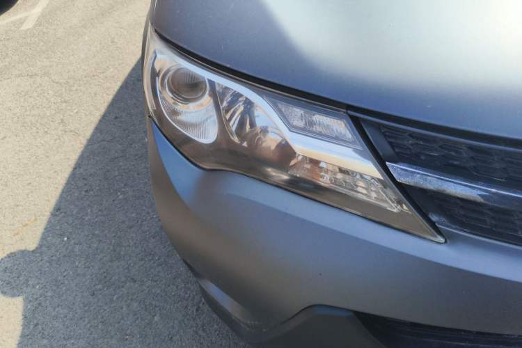 Used Toyota RAV4 2013 2.0L CVT Four-Wheel Drive New Edition
