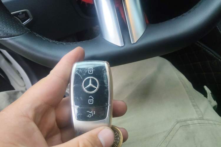 Used Mercedes-Benz E-Class New Energy 2021 E 350 e L Plug-in Hybrid Sports Sedan Vehicle Key