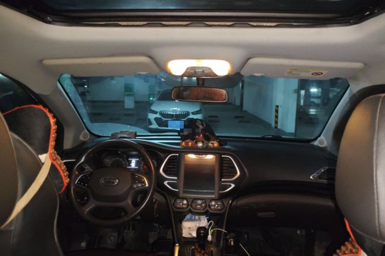 Used GAC Trumpchi GS4 2017 235T Manual Two-Wheel Drive Luxury Edition Headliner