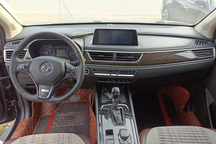 Used Dongfeng Fengon 580 2020 1.5T CVT Luxury Edition Center Console