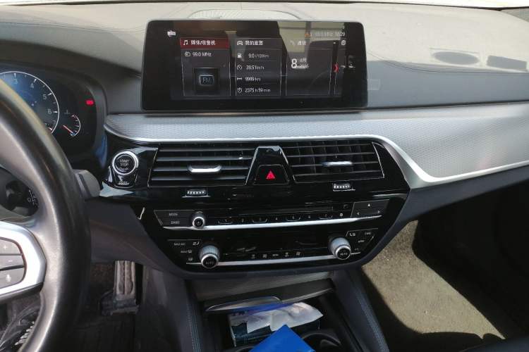 Used BMW 5 Series 2019 525i M Sport Package
