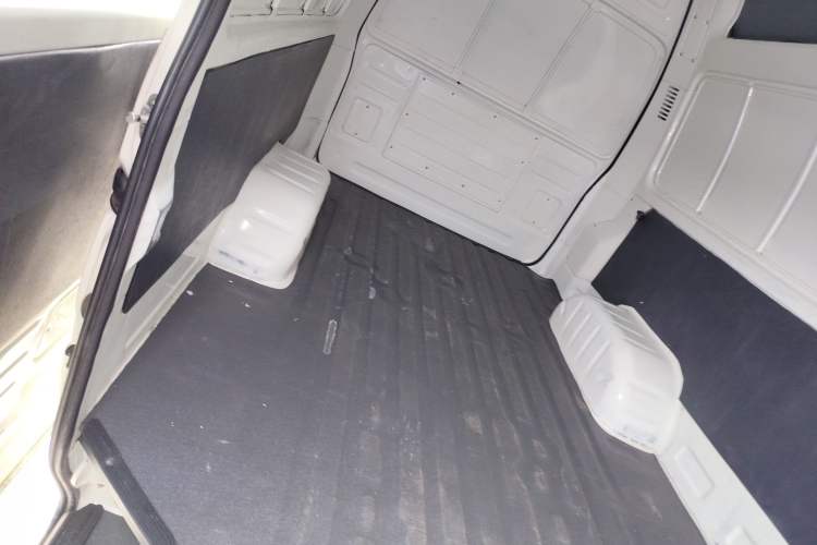 Used King Long Golden Way 2022 2.2L Jetway Van High Roof V22H Left Rear Seat