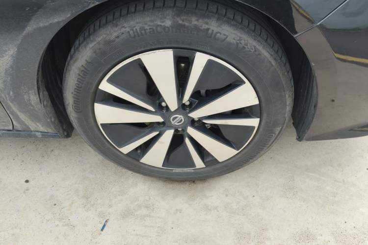 Used Nissan Teana 2019 2.0L XL Upper SmartDrive Version Right Front Wheel Hub