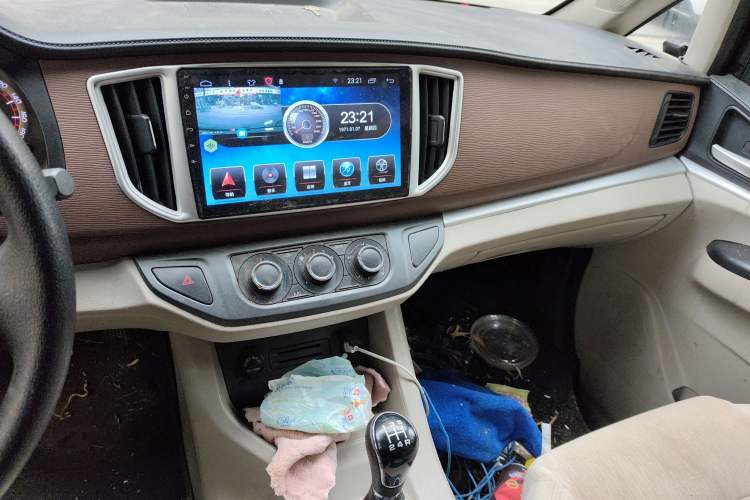 Used FORTHING Lingzhi 2019 Facelifted M5L 1.6L 7-Seater Base Model China VI Standard
