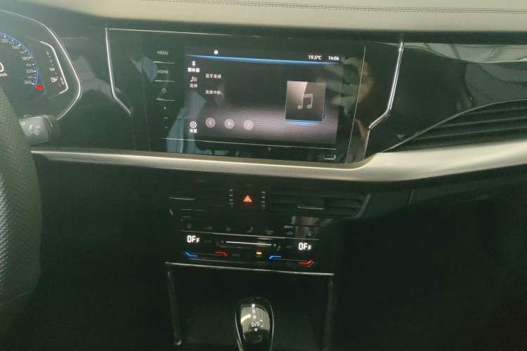 Used Volkswagen Passat 2024 380TSI Starry Dragon Edition Audio And AC Panel