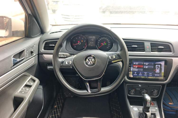 Used Volkswagen Gran Lavida 2017 230TSI DSG Comfort Edition
