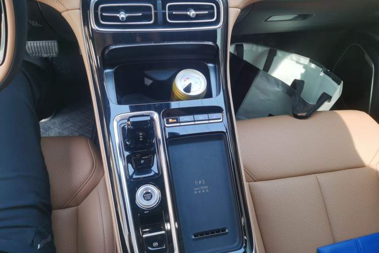 Used Geely Auto FX11 2025 4th Generation 1.5TD DCT - Shanhe Gear Lever