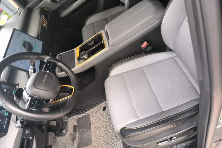 Used AION Y 2021 70 Tech Vitality Edition Left Front Seat