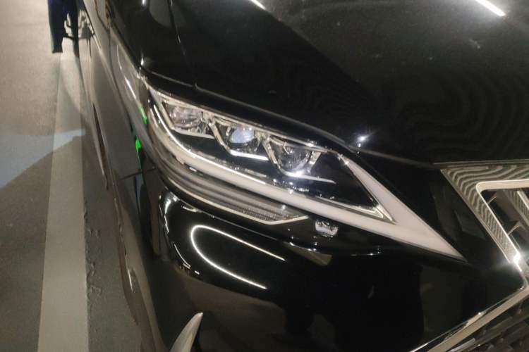 Used Lexus LM 2020 300h Seven-Seat Elegant Edition