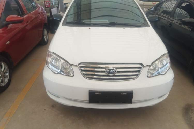 Used BYD F3 2012 Energy-Saving Edition 1.5L Manual Standard Model
