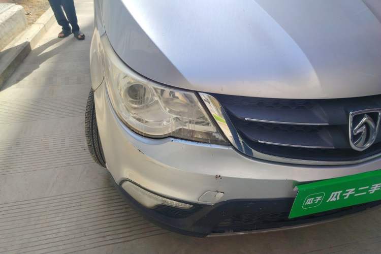 Used Baojun 730 2014 1.5L manual luxury trim 7 seats
