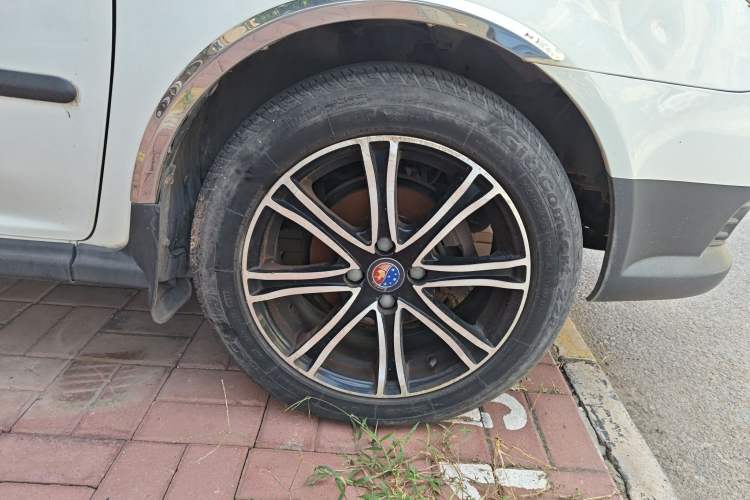 Used Geely Auto Golden Eagle 2010 Cross 1.5L Manual Standard Model