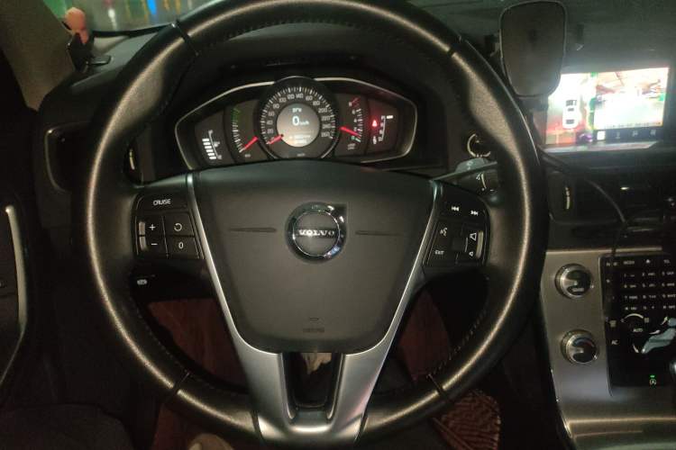 Used Volvo S60 2019 S60L Facelift T5 Intelligent Advanced Edition
