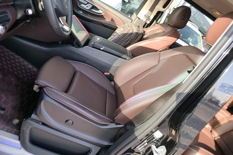 Used Mercedes-Benz V-Class 2022 V 260 L Long Wheelbase Prestige Edition
