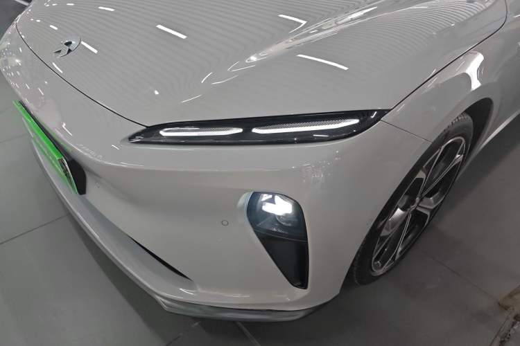 Used Nio ET5T 2023 75 kWh Touring Left Front Headlight