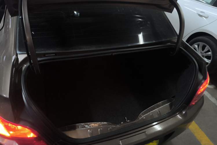 Used Peugeot 301 2016 1.6L Automatic Comfort Edition