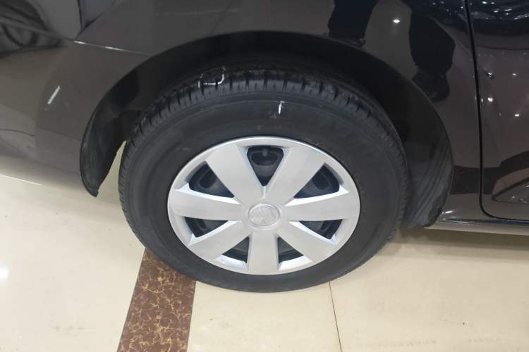 Used Volkswagen Santana 2016 1.6L Automatic Fashion Edition Exterior 5